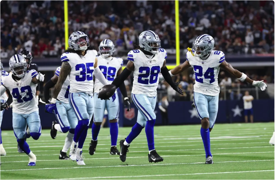 Dallas Cowboys Fans React